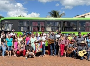 FOLIA DE REIS: Uma Expressão de Fé e Amor Em Jesus Cristo